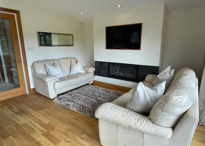 New Forest 2 Bedroom Guest Suite & Hot Tub