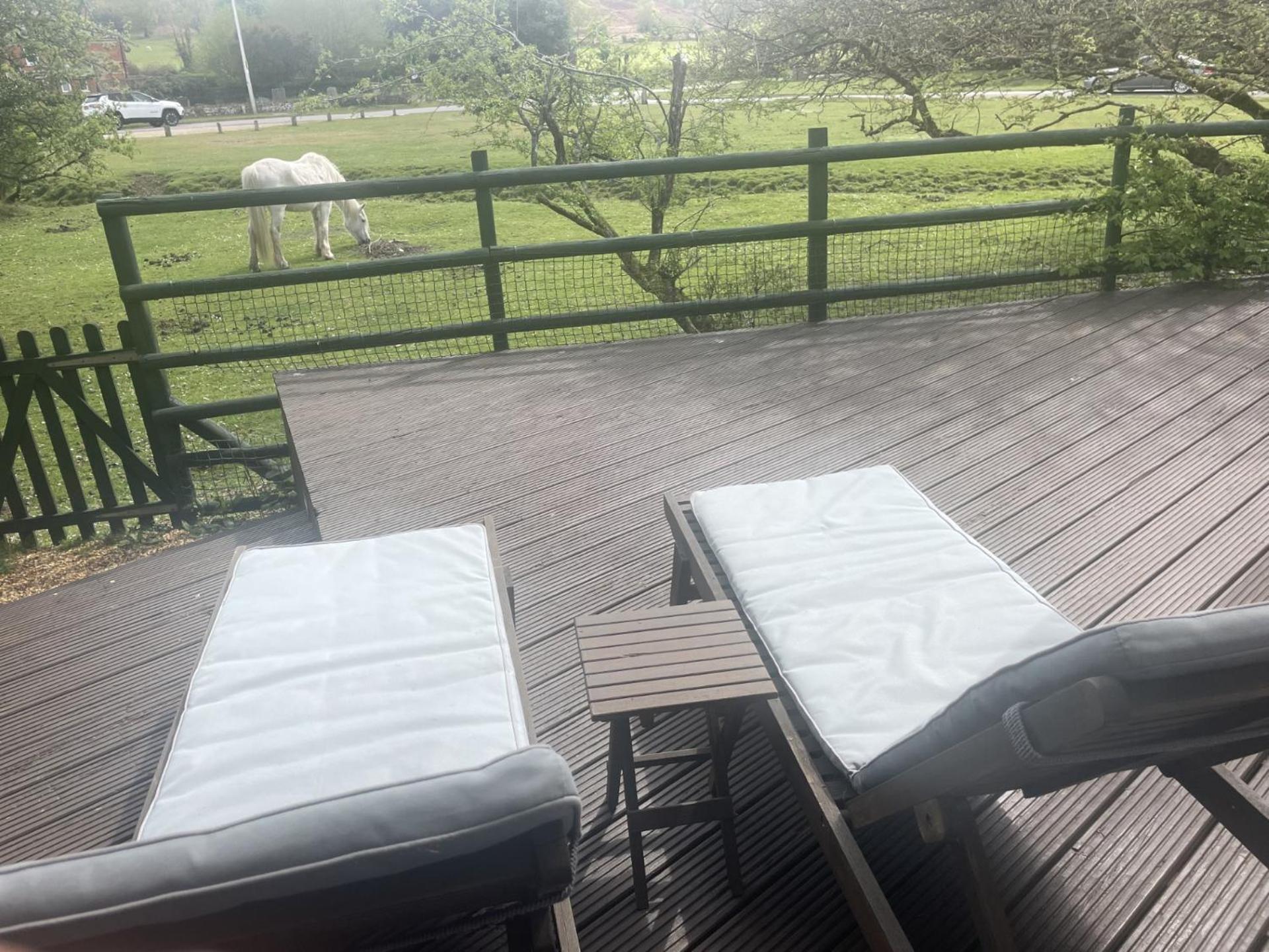 Деревянный коттедж New Forest 2 Bedroom Guest & Hot Tub Ibsley